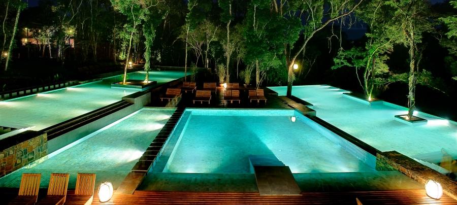 Luxusreise Argentinien, Außenpool, Hotel Loi Suites, Iguazu, Argentinien
