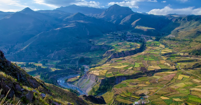 Landschaft des Colca Tals, Colca Valley, Peru Rundreise