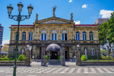 San Jose National Theater, Costa Rica Luxusreise