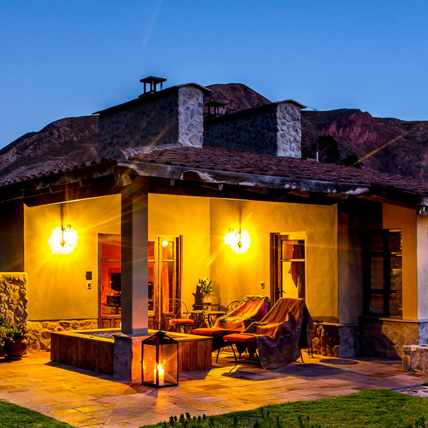 Terrasse bei Nacht, Hotel Sol y Luna, Rundreise Peru, Heiliges Tal 
