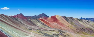 Panoramabild Rainbow Mountain, Peru Rundreise