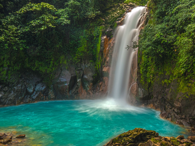 Rundreise Costa Rica, Wasserfall Rio Celeste, Naturreise Mittelamerika