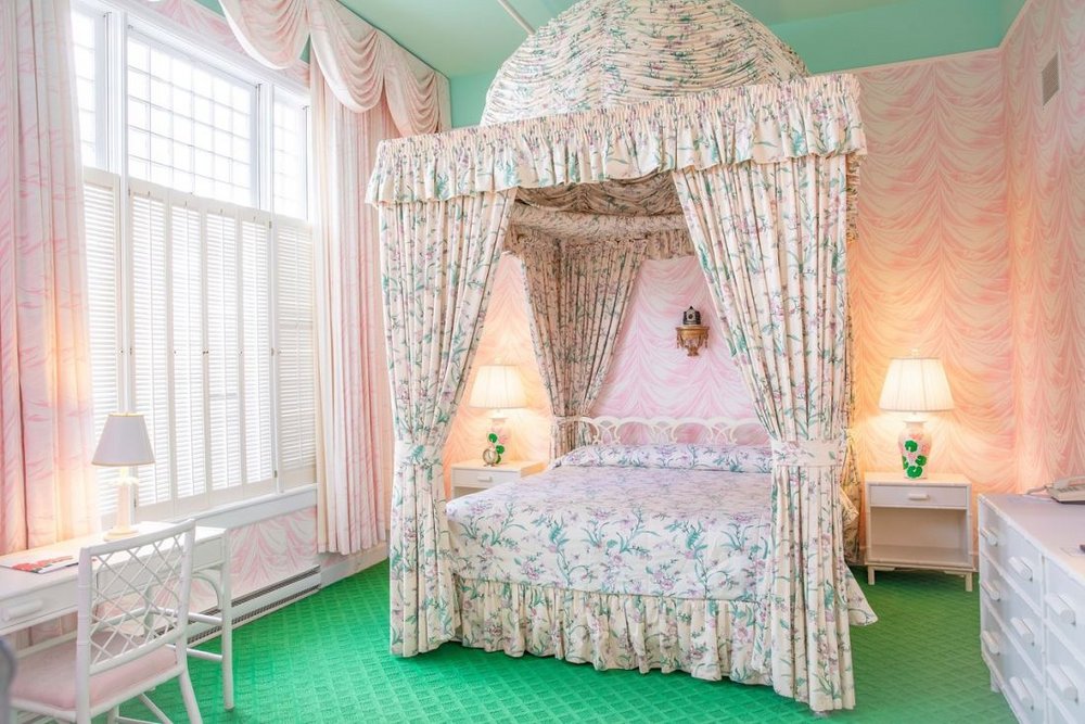 Zimmer mit Doppelbett, Grand Hotel, Mackinak Island, Michigan, USA Rundreise