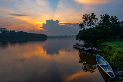 Ufer Amazonas, Kanus, Sonnenuntergang, Best of Brasilien Reise