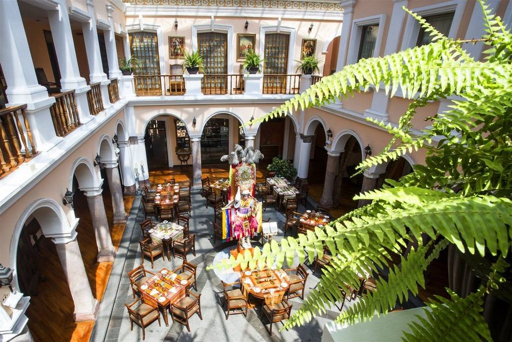 Privatrundreise Ecuador, Quito, Patio Andaluz, Speise-Foyer