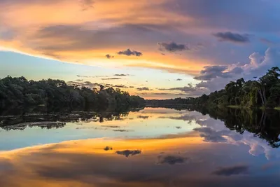 Sonnenaufgang, Rio Negro, Anavilhanas, Brasilien Rundreise