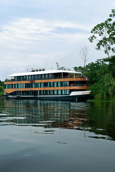 Pure Amazon, Schiff, Amazonas